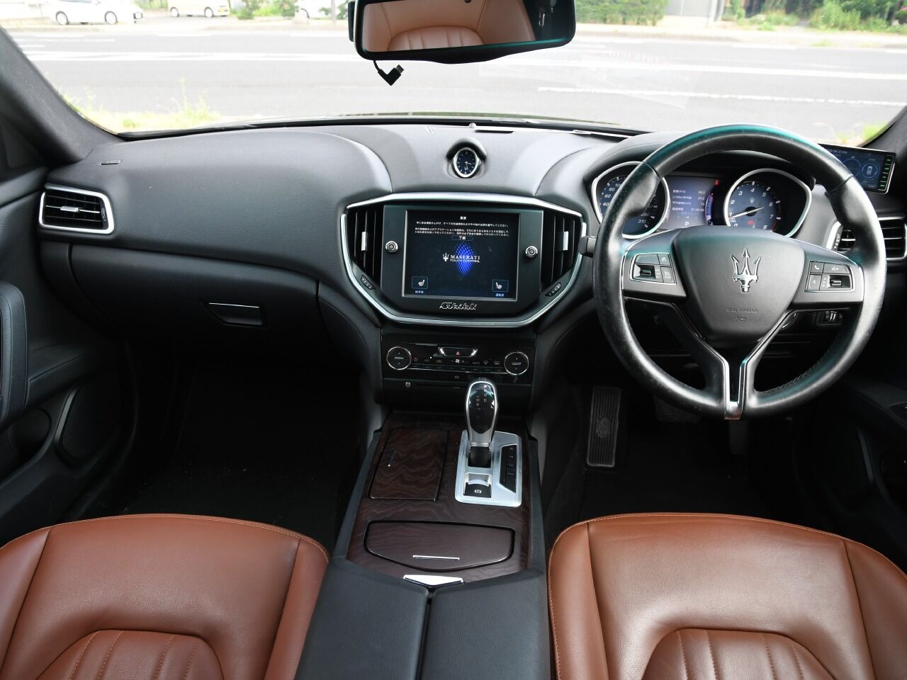 LEXUS LC500h ストラクチュラルブルー