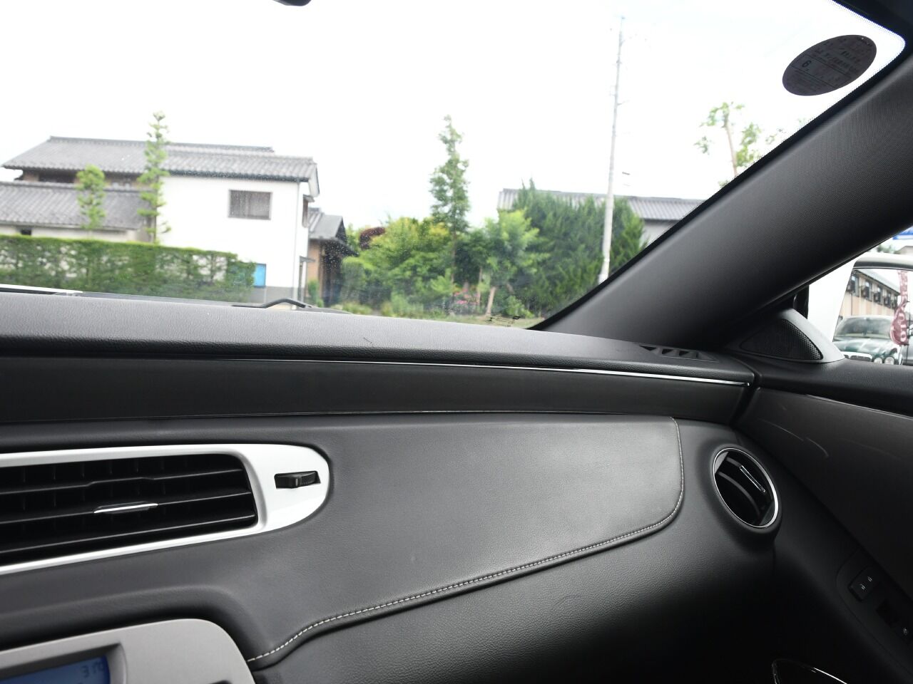 LEXUS LC500h ストラクチュラルブルー
