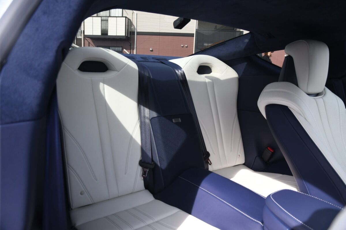 LEXUS LC500h ストラクチュラルブルー