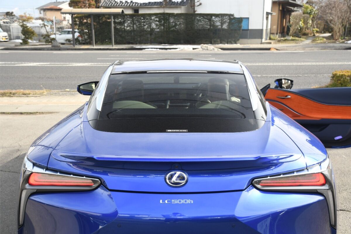 LEXUS LC500h ストラクチュラルブルー
